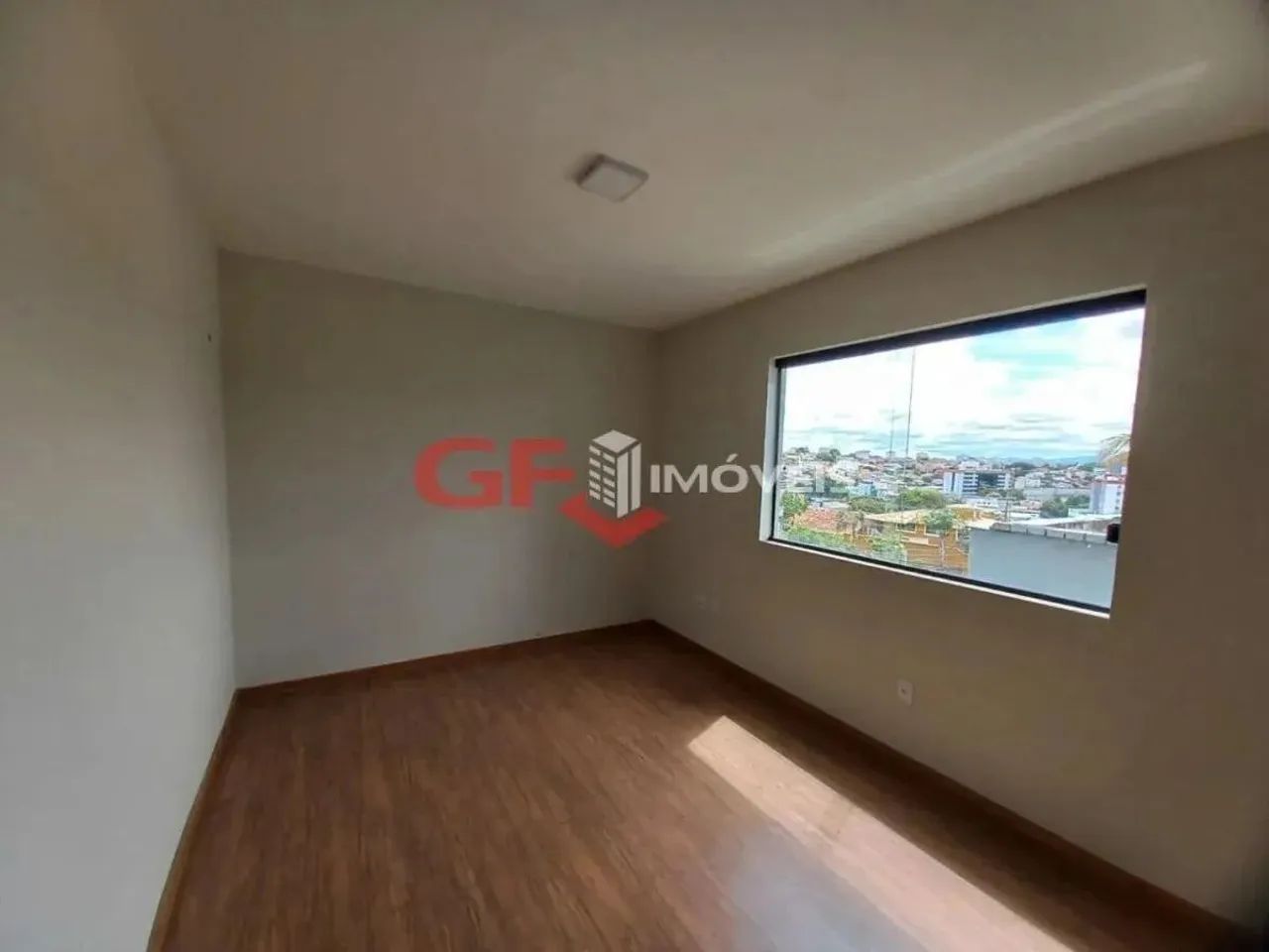 EXCELENTE CASA GEMINADA, NOVA, 03 QUARTOS SENDO 01 SUÍTE - SANTA MÔNICA - Foto 3