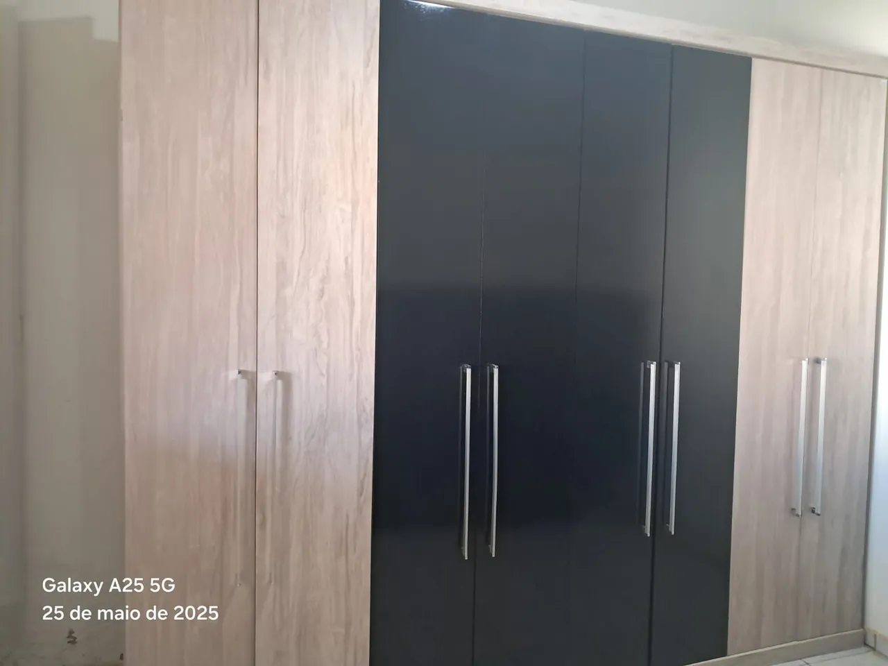 Guarda-Roupa Moderno e Elegante