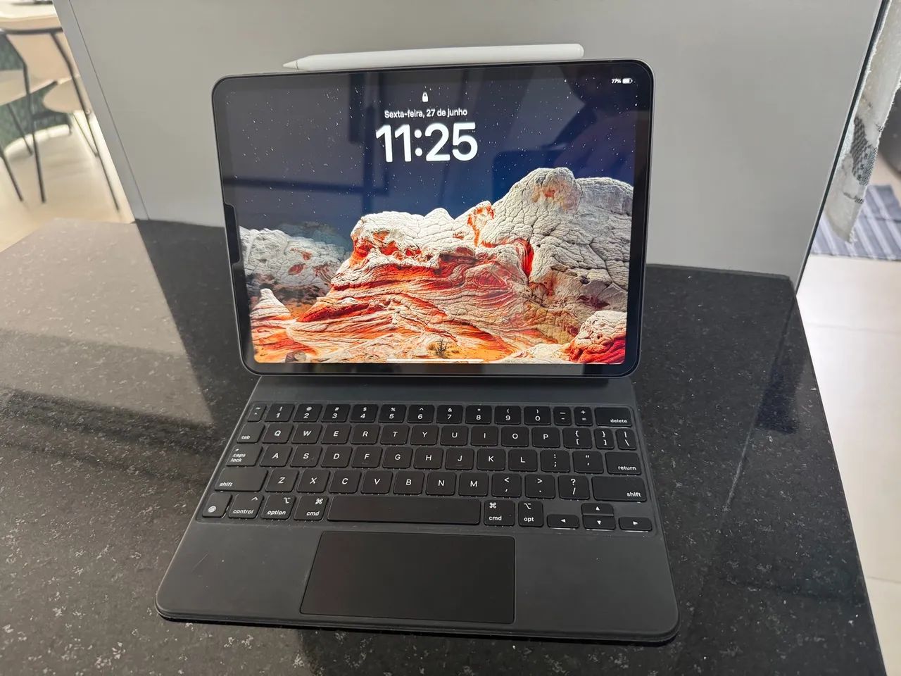 iPad Pro 11 com Magic Keyboard e Apple Pencil - Tablets e E