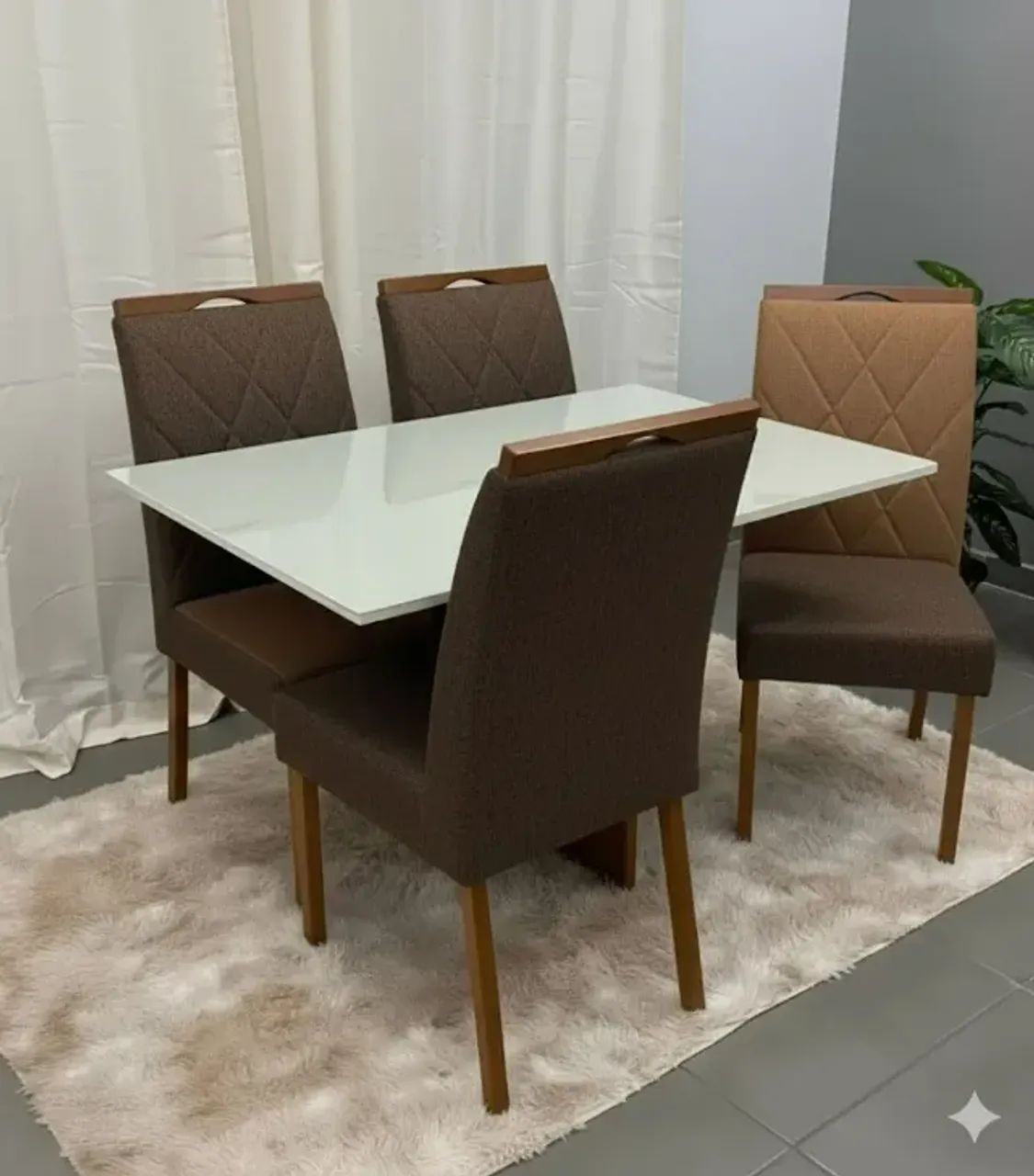 Mesa de Jantar Los Angeles com 4 Cadeiras Bali Marrom