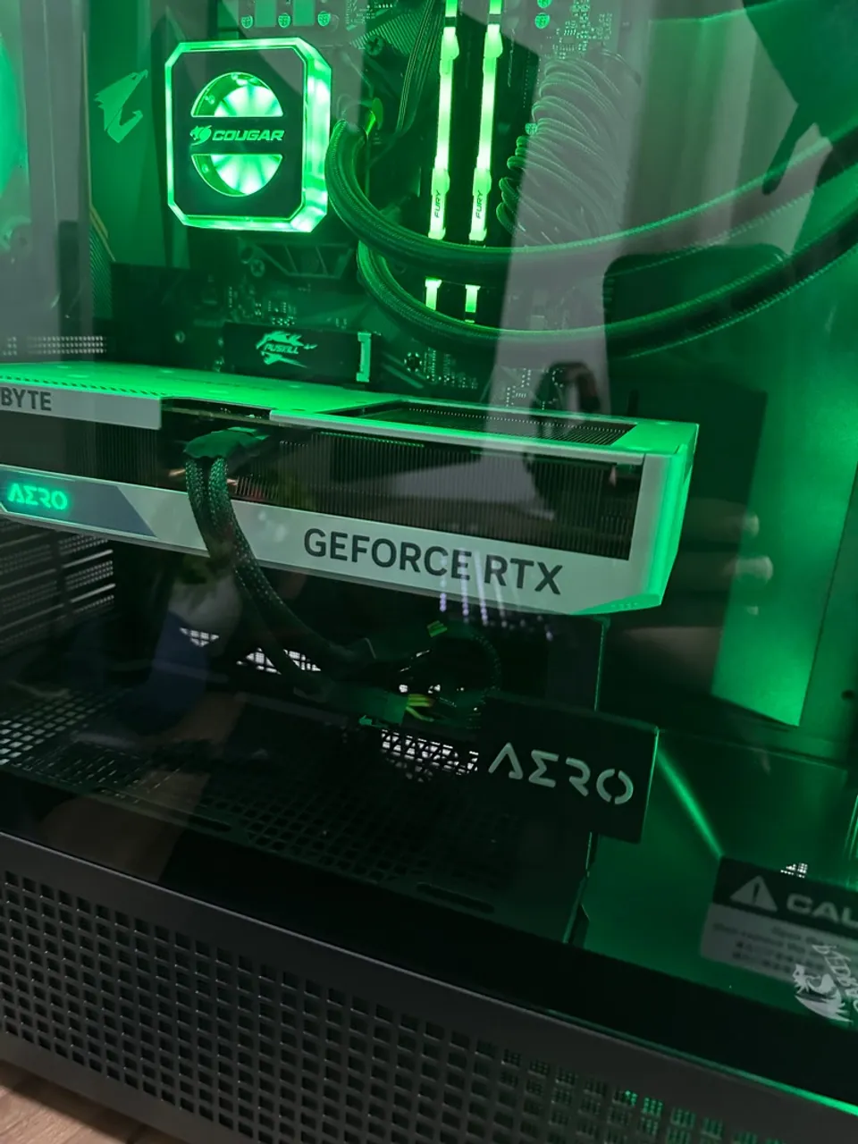 Placa de Vídeo Gigabyte GeForce RTX 4070 AERO