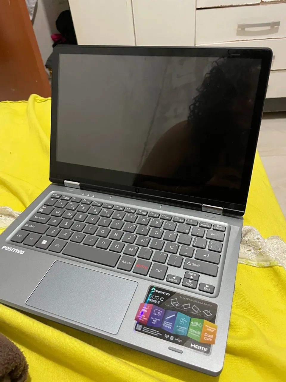 Notebook 2 em 1 em ótimo estado - Foto 2