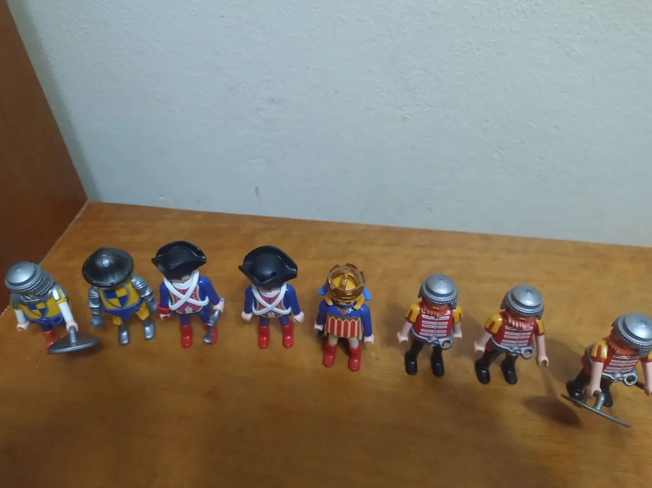 Playmobil - 8  bonecos medievais - Foto 4