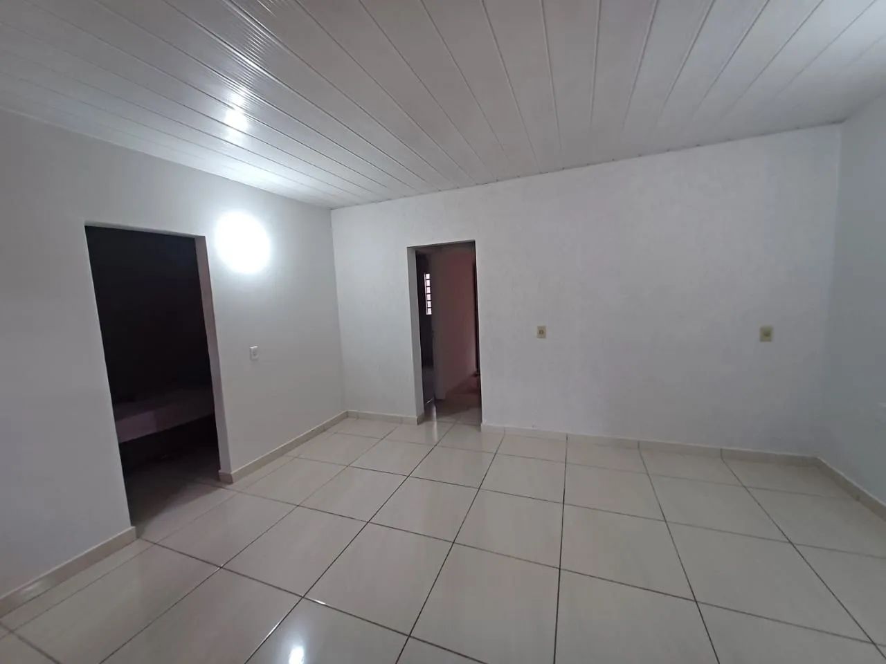 Casa escriturada na QNN 26 Guariroba Ceilandia - Foto 2
