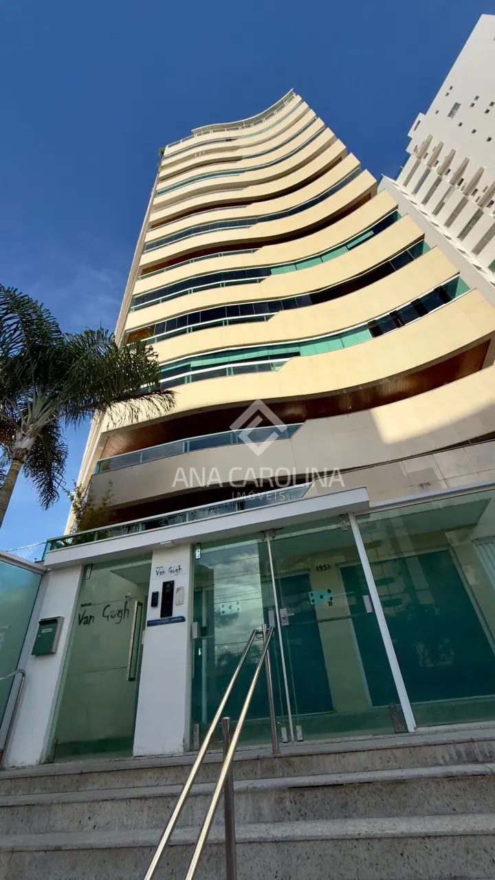 Maravilhosa Cobertura Duplex à Venda no Edifício Van Gogh