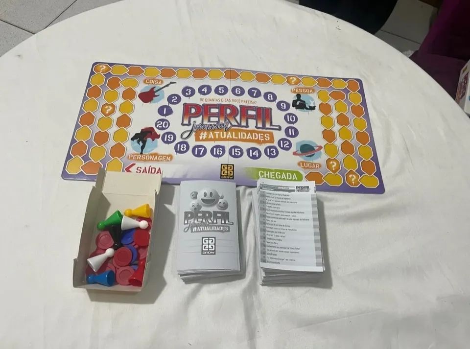 Brinquedo Jogo de tabuleiro Perfil junior Atualidades - Foto 4