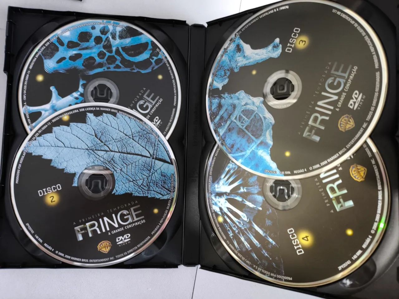 Fringe - A Primeira Temporada Completa em DVD - Foto 5