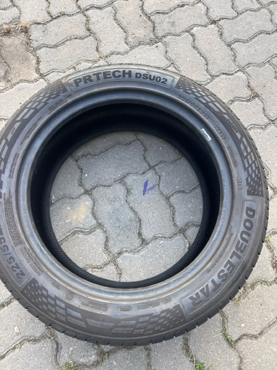 Pneu DoubleStar 225/55R18