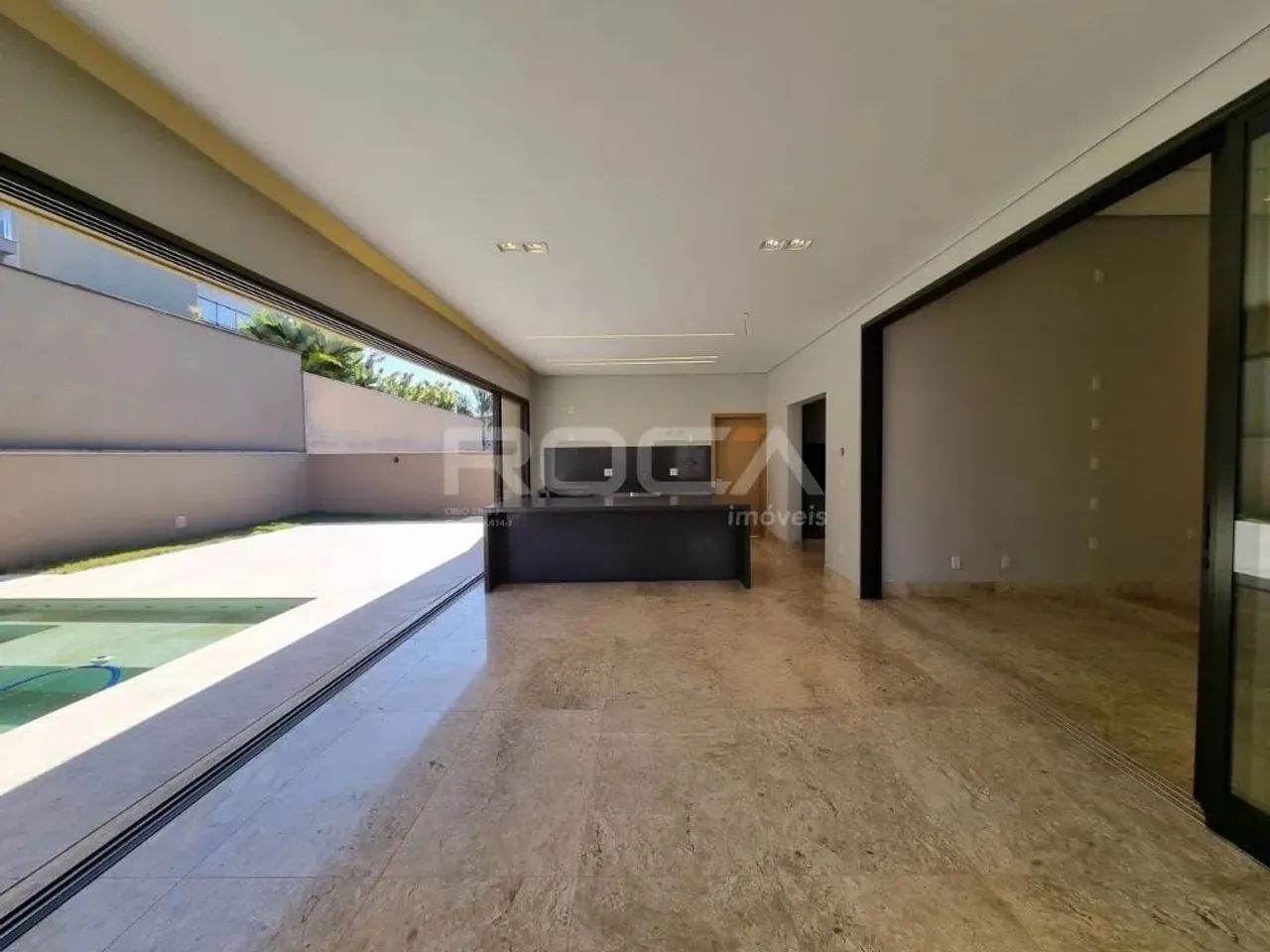Casa de Alto Padrão com 4 suítes no condomínio Alphaville, em Ribeirão Preto. - Foto 4