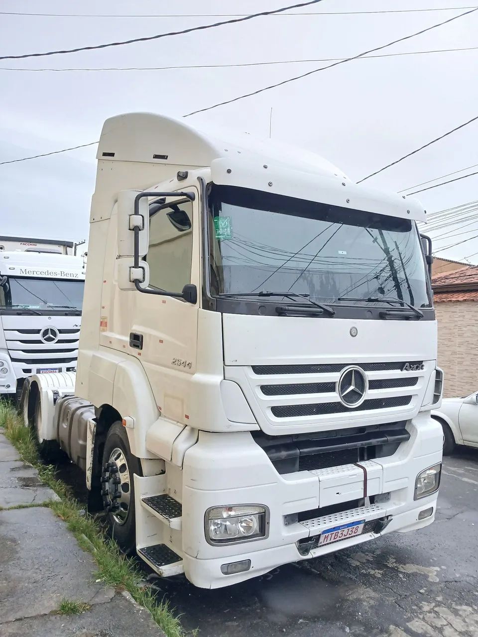 CAMINHÃO MB 2544 6x2