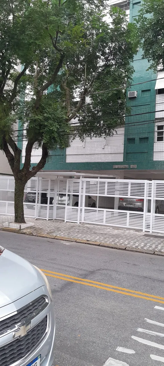 Vende-se apartamento no Embaré