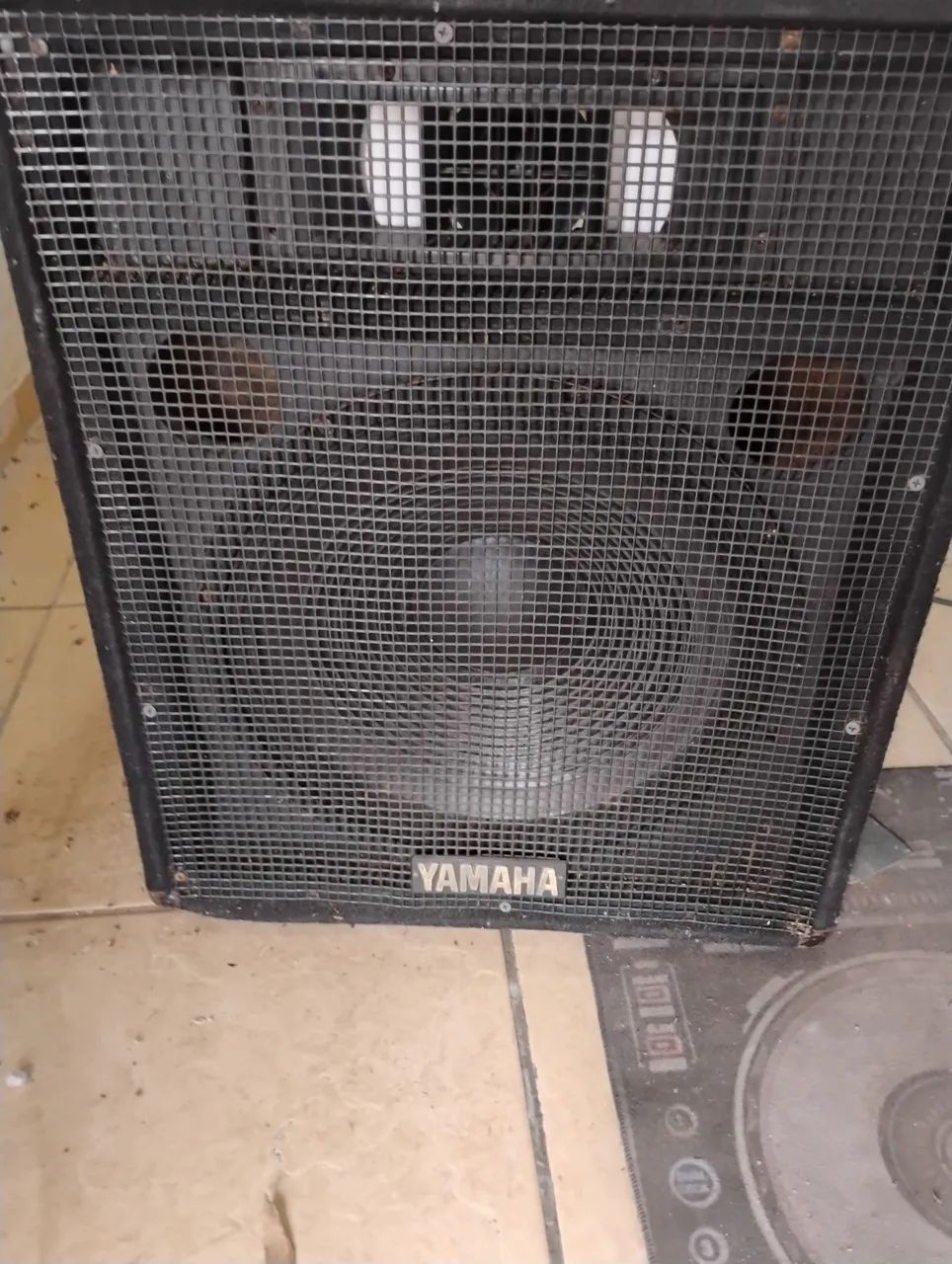 Par de caixas de som Yamaha passiva 15 polegadas  - Foto 2