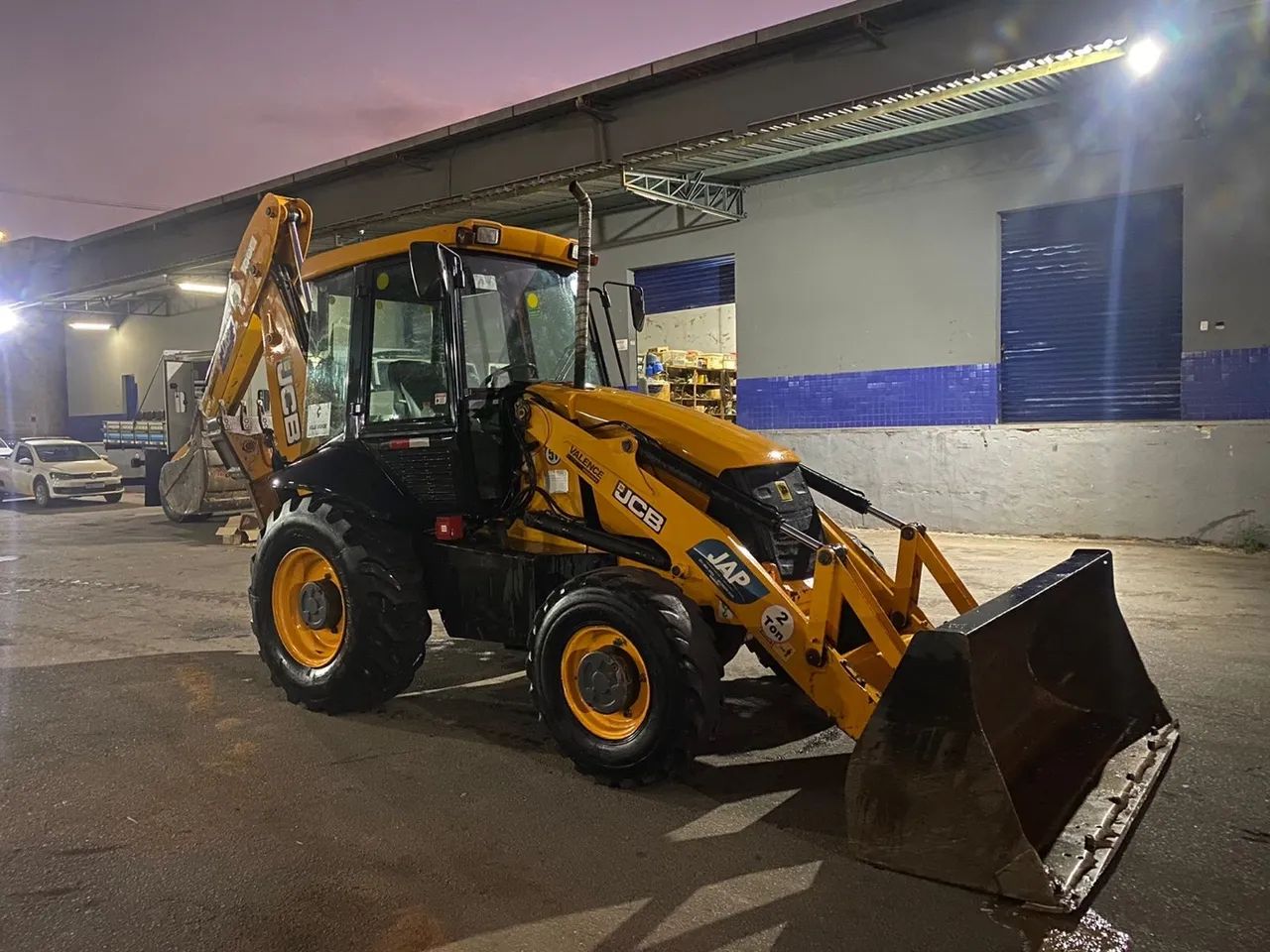 Retro Escavadeira JCB 3c 2013 4x4 traçada cabinada 