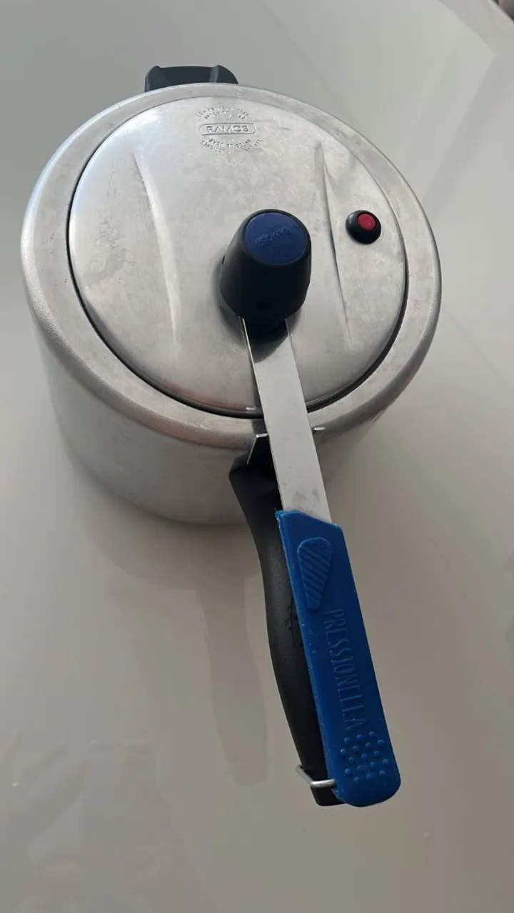 Panela De Pressão Alumínio 4,5 Litros Pressionella Ramos R$40