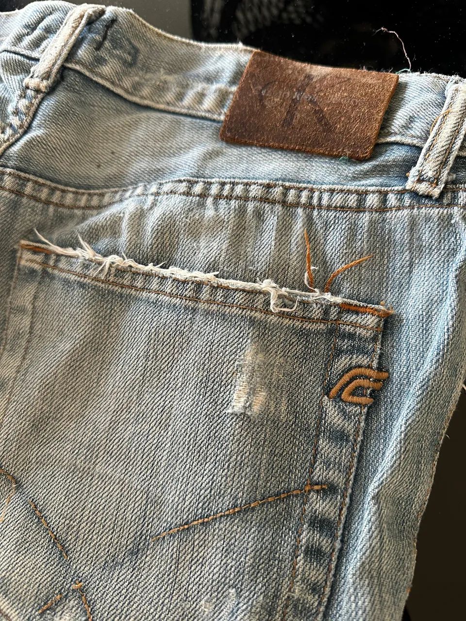 Bermuda jeans estilosa tam: 40  - Foto 3