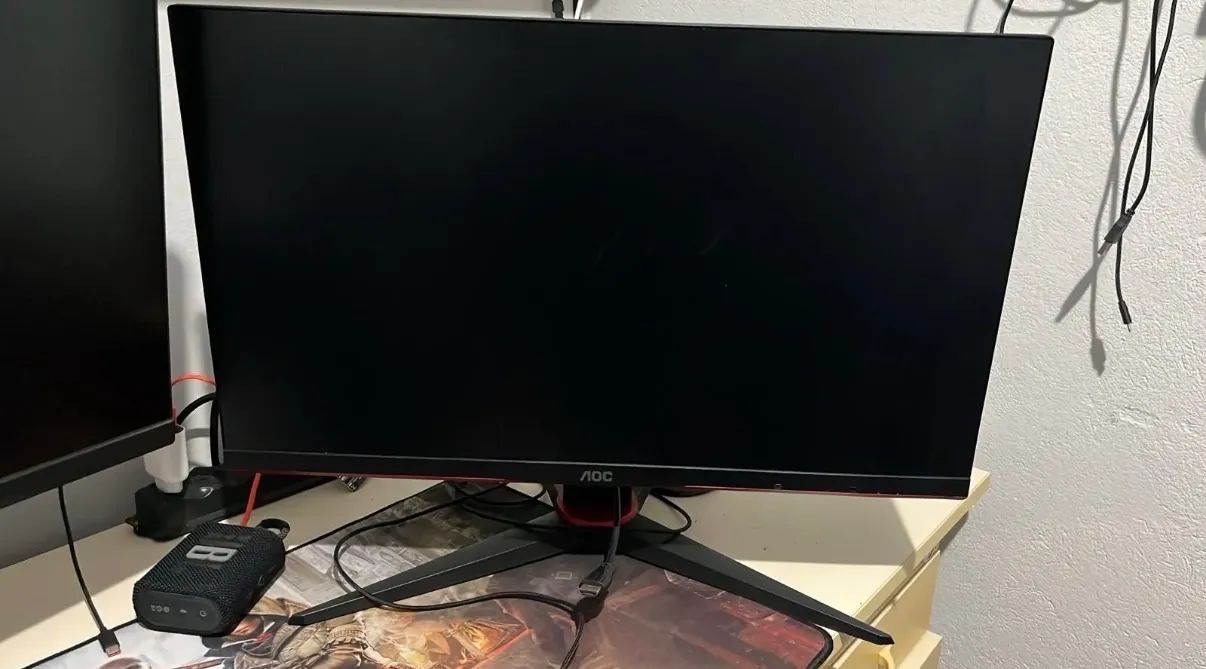 Monitor Gamer Aoc Speed 23,8'' 24g2he5 75hz Ips 1ms Preto/vermelho 127/220v (Usado)