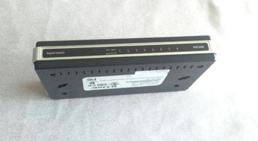 Roteador marca D-Link 8 portas - Foto 4