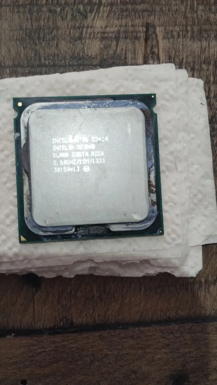 2 Processadores Intel Xeon E5420 2.50Ghz