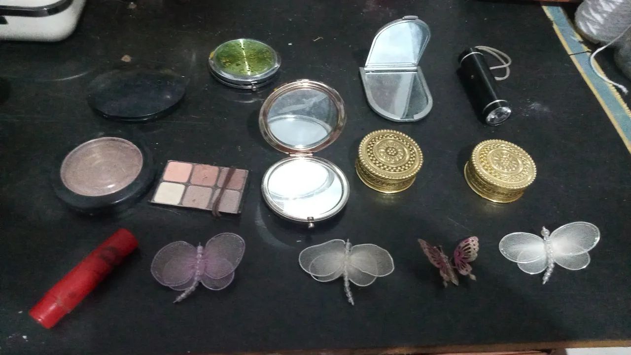 Caixa de Maquiagem Vintage - Foto 2