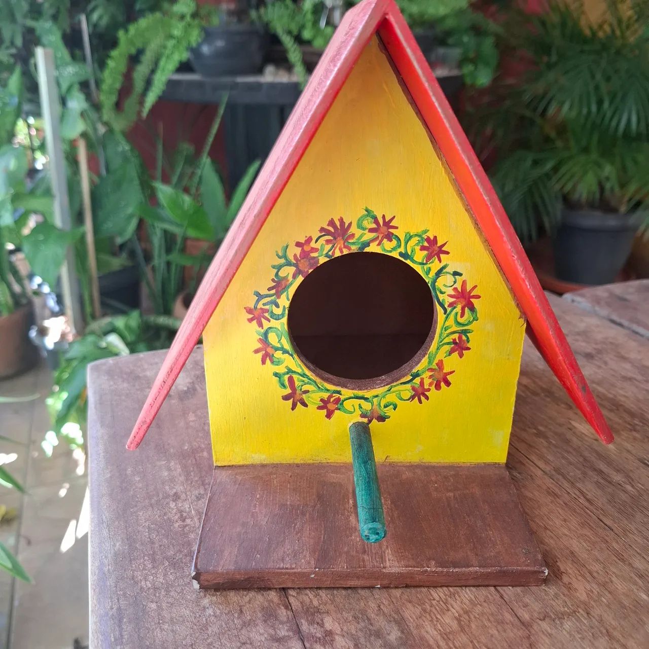 Decorated Birdhouse64315291016450122