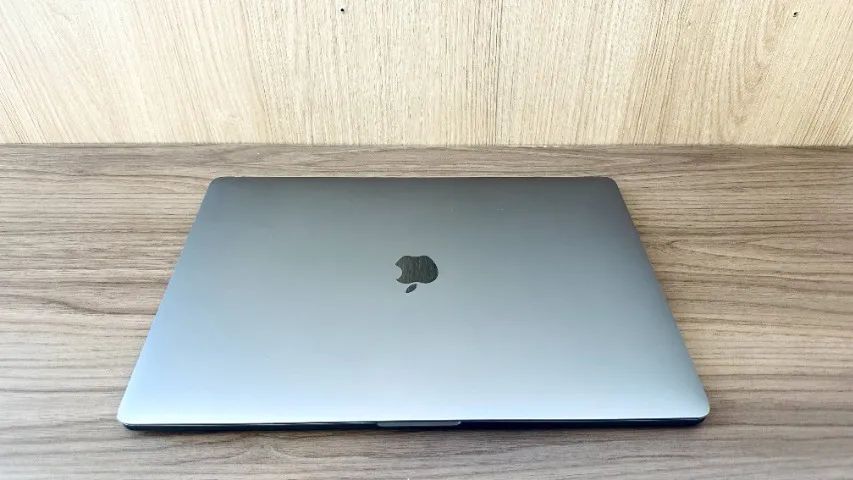 macbook pro 2019 15