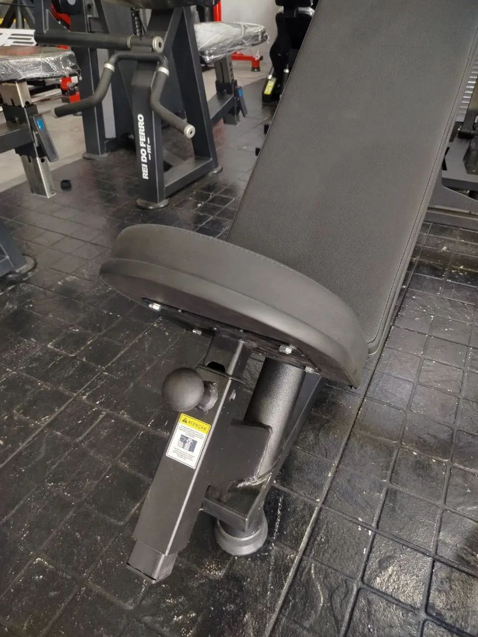 Aparelho de musculação para peito - Foto 2