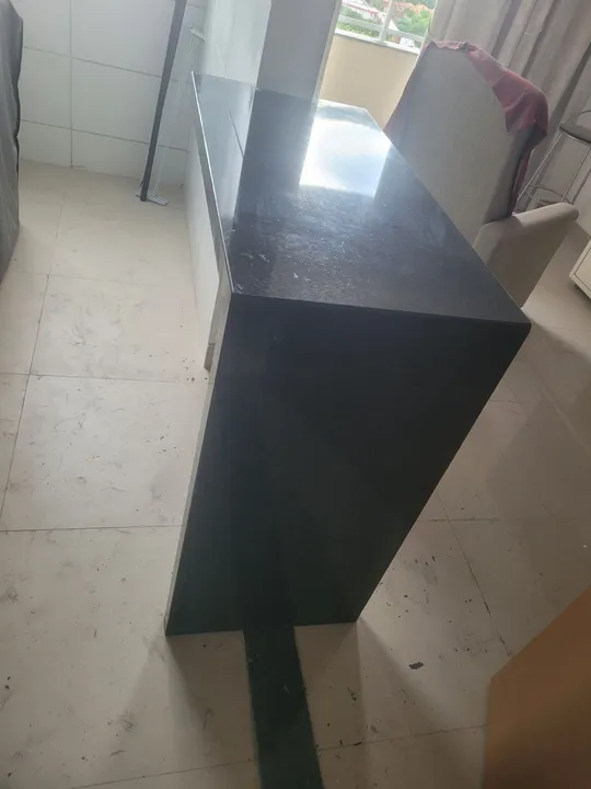 Bancada no Granito Preto São Gabriel. 550,00 reais o valor do m².