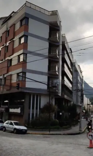 Apartamento para Venda em Nova Friburgo, Centro, 3 dormitórios, 1 suíte, 3 banheiros, 1 va