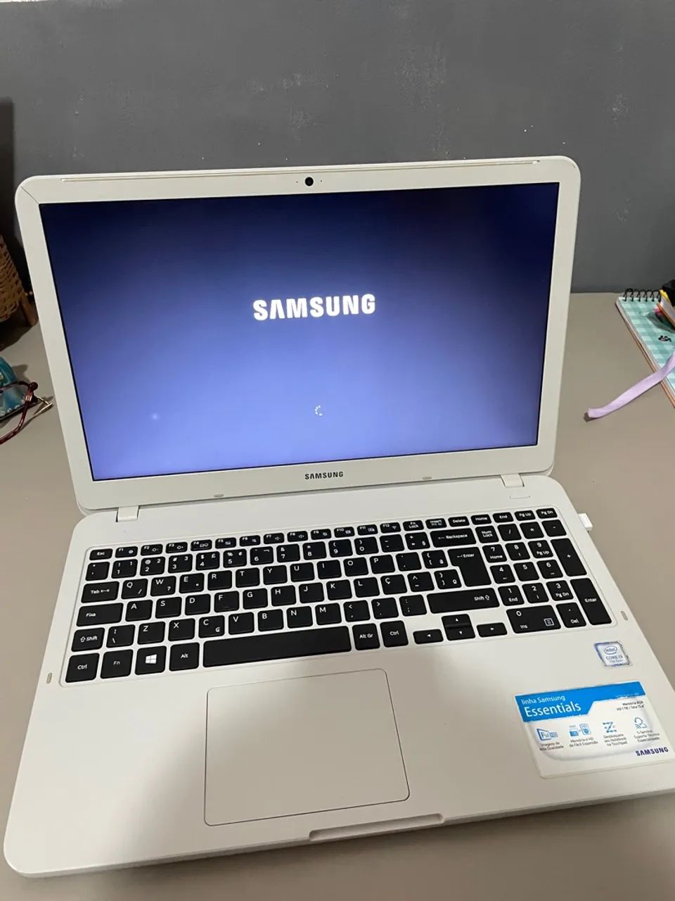 NOTEBOOK ESSENTIALS E30 