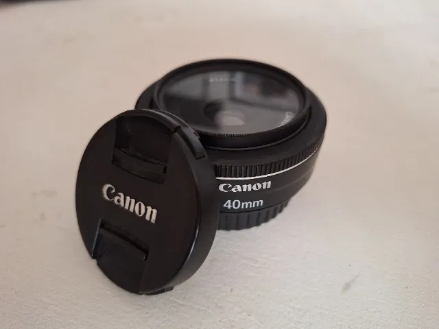 Lente Canon EF 40mm f2.8 stm seminova