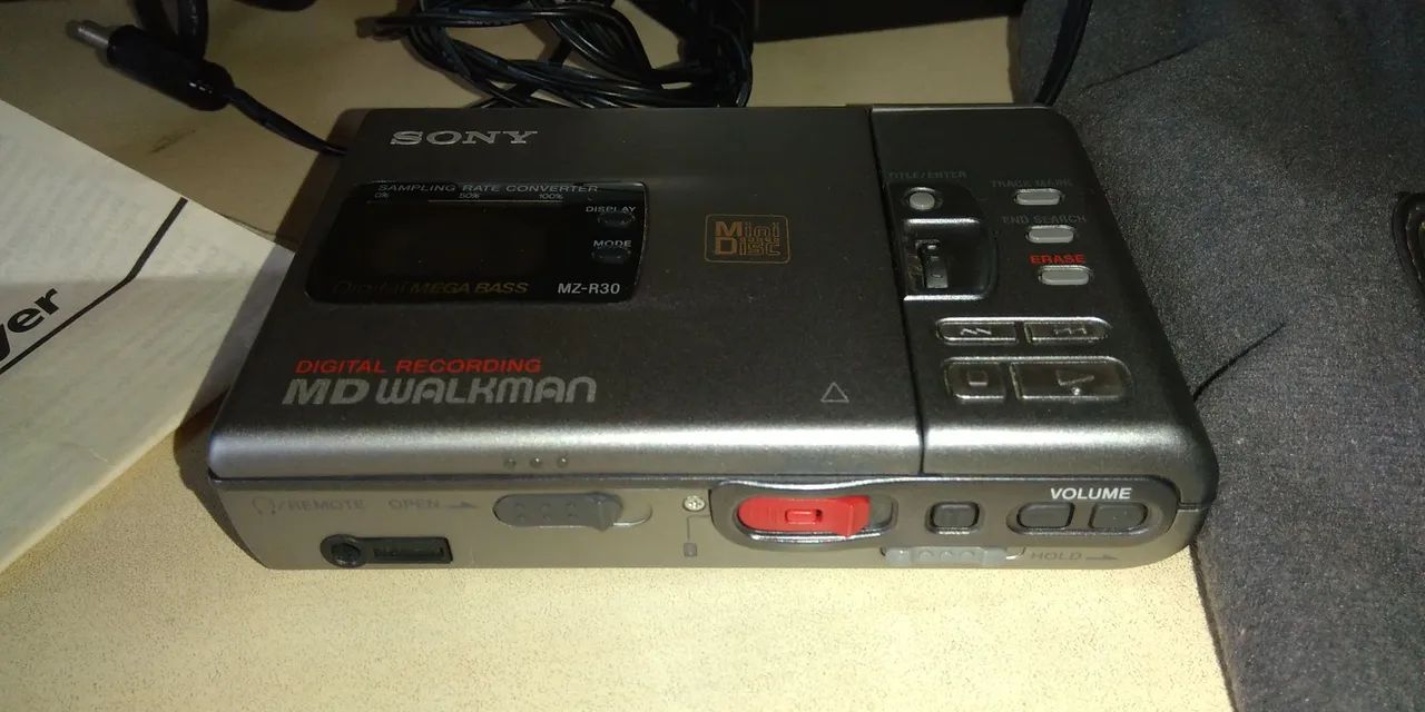 希少　美品　SONY MZ-R30 ソニー MDウォークマン 希少 美品 SONY MZ-R30 ソニー MDウォークマン - メルカリ