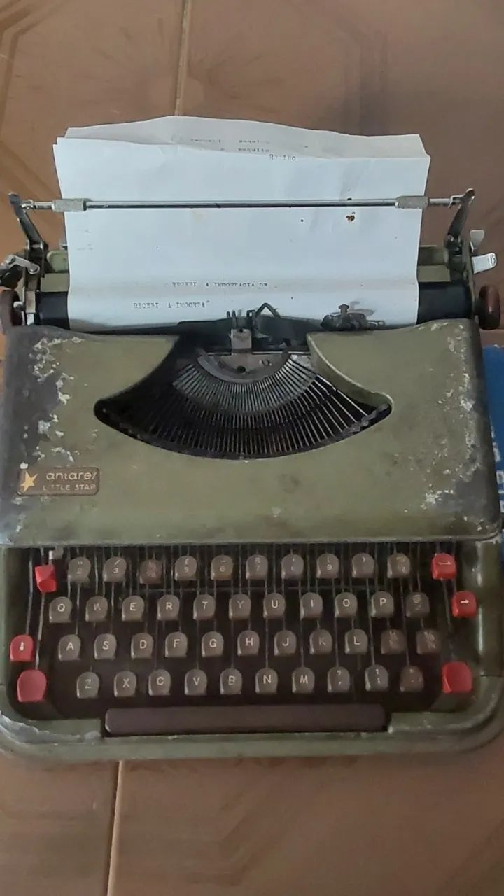Maquinas de escrever antiga