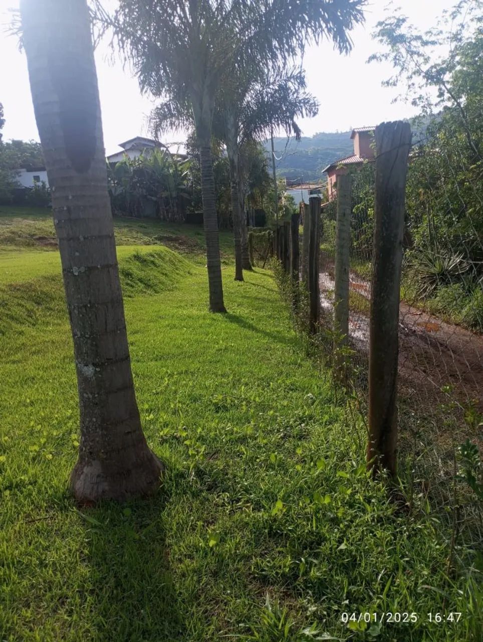 Vendo terreno em macacos 2.500 M2.