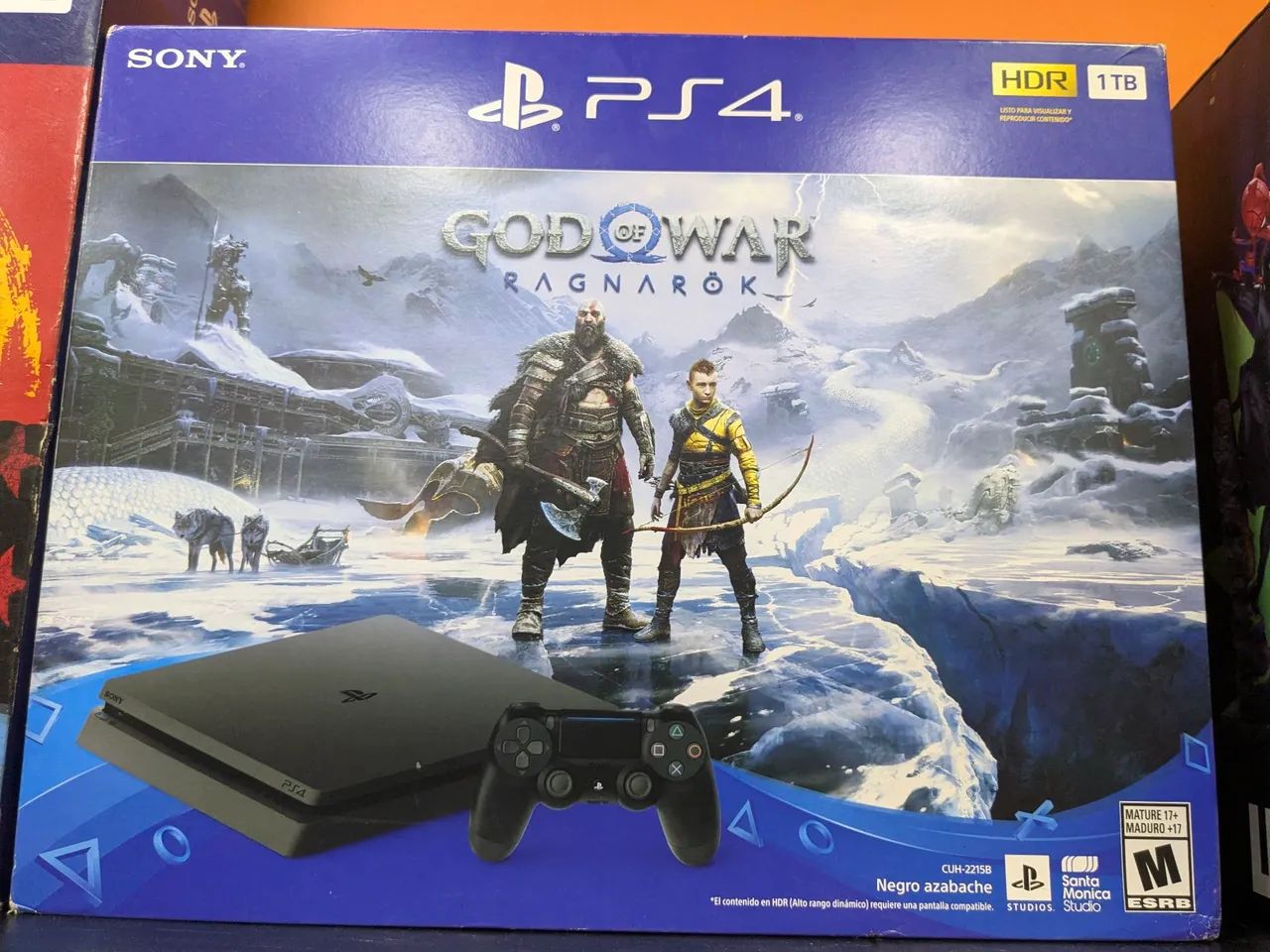 Ps4 com 3 jogos e um controle 