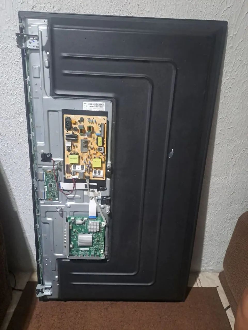 Tv AOC 55 Polegadas Com Tela Trincada - Foto 4