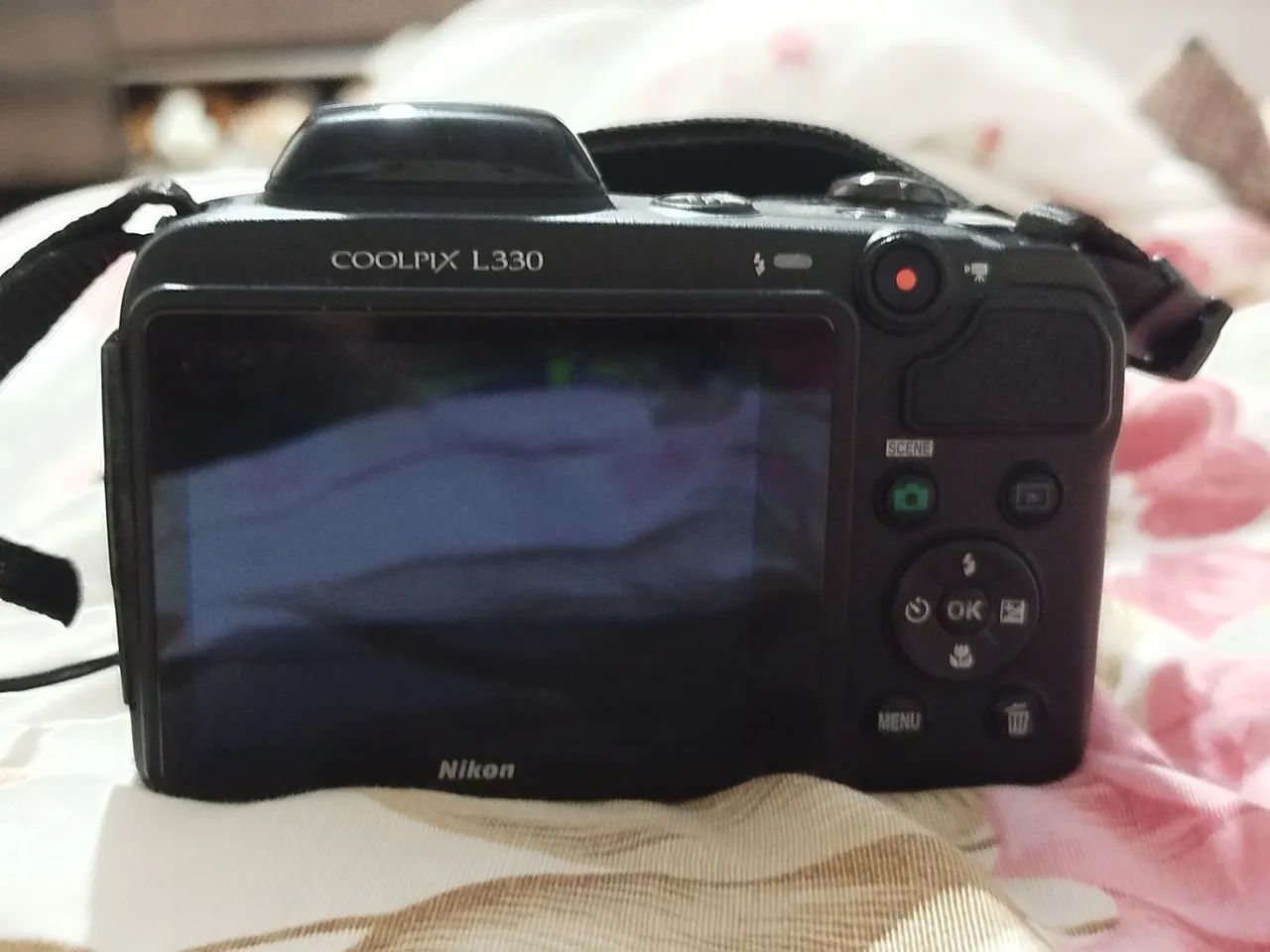 nikon coolpix l330
