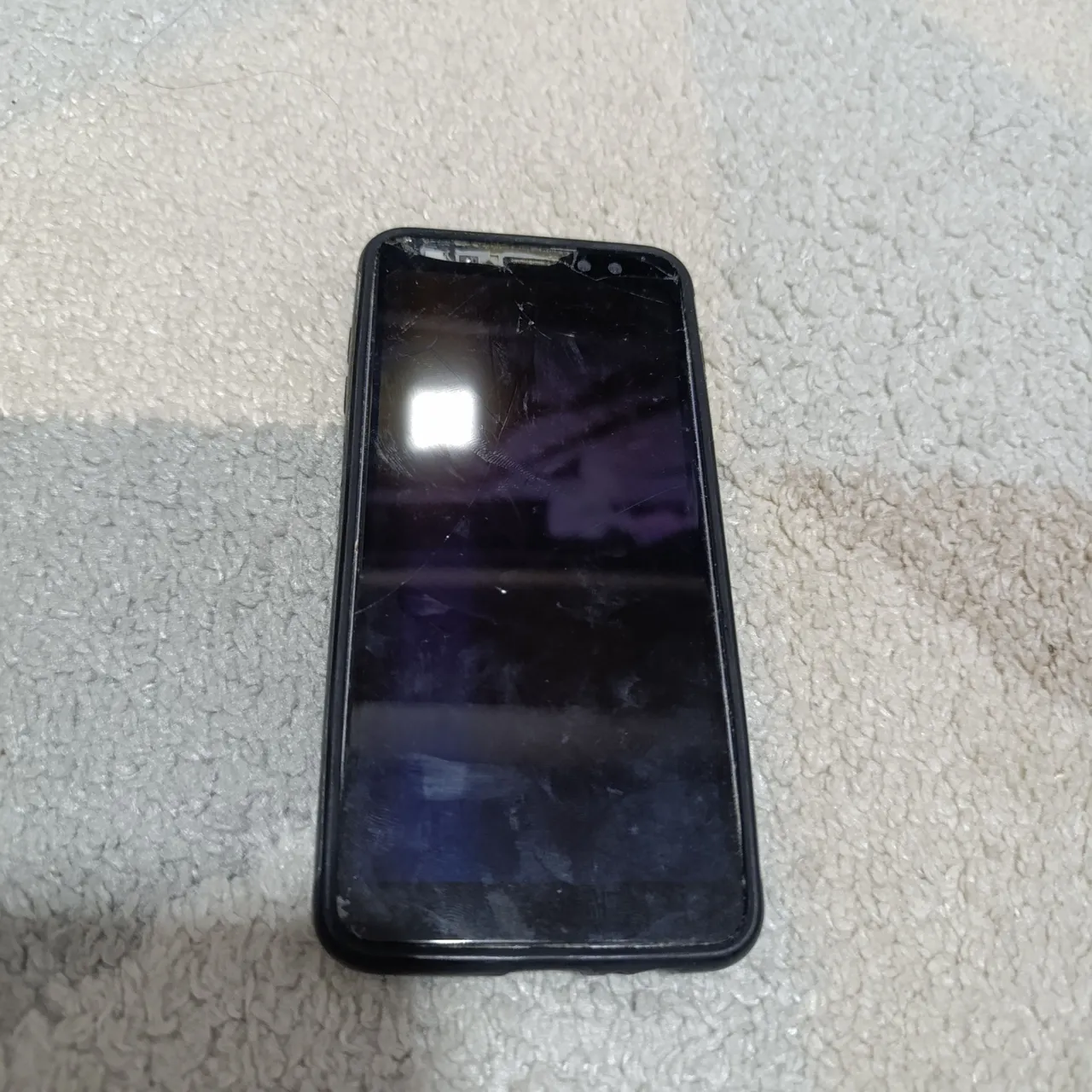 Samsung Galaxy A08 quebrado
