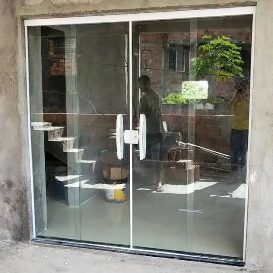 Porta de vidro para área externa - Foto 2