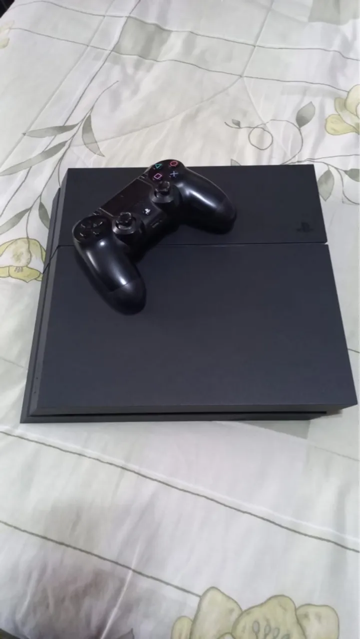 Play Station 4 Fat + jogos