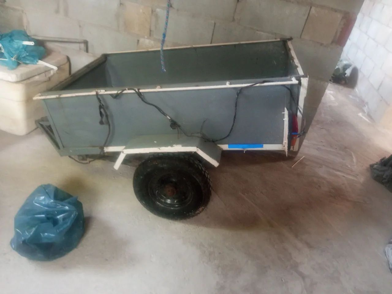 Vendo carroça para moto 