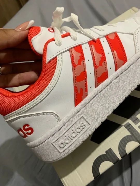 Tênis Adidas - Branco e Vermelho - Tamanho 39 - Foto 2