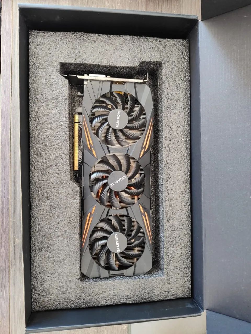 NVIDIA GEFORCE GTX 1080 GIGABYTE G1 GAMING 8G - Foto 3