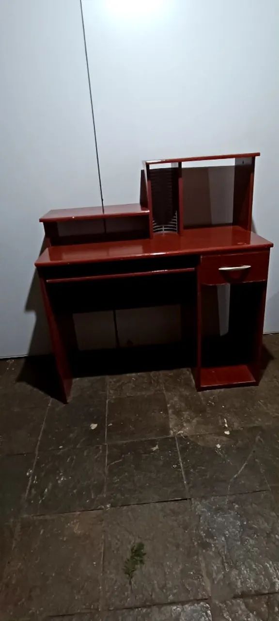 Doação mesa para estudos 460258065379512321