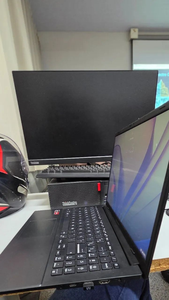 Notebook ASUS AMD Ryzen 5 7520U, 8GB RAM, 1TB SSD - Foto 2