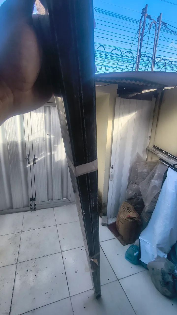 Régua de alumínio, preta. - Foto 3
