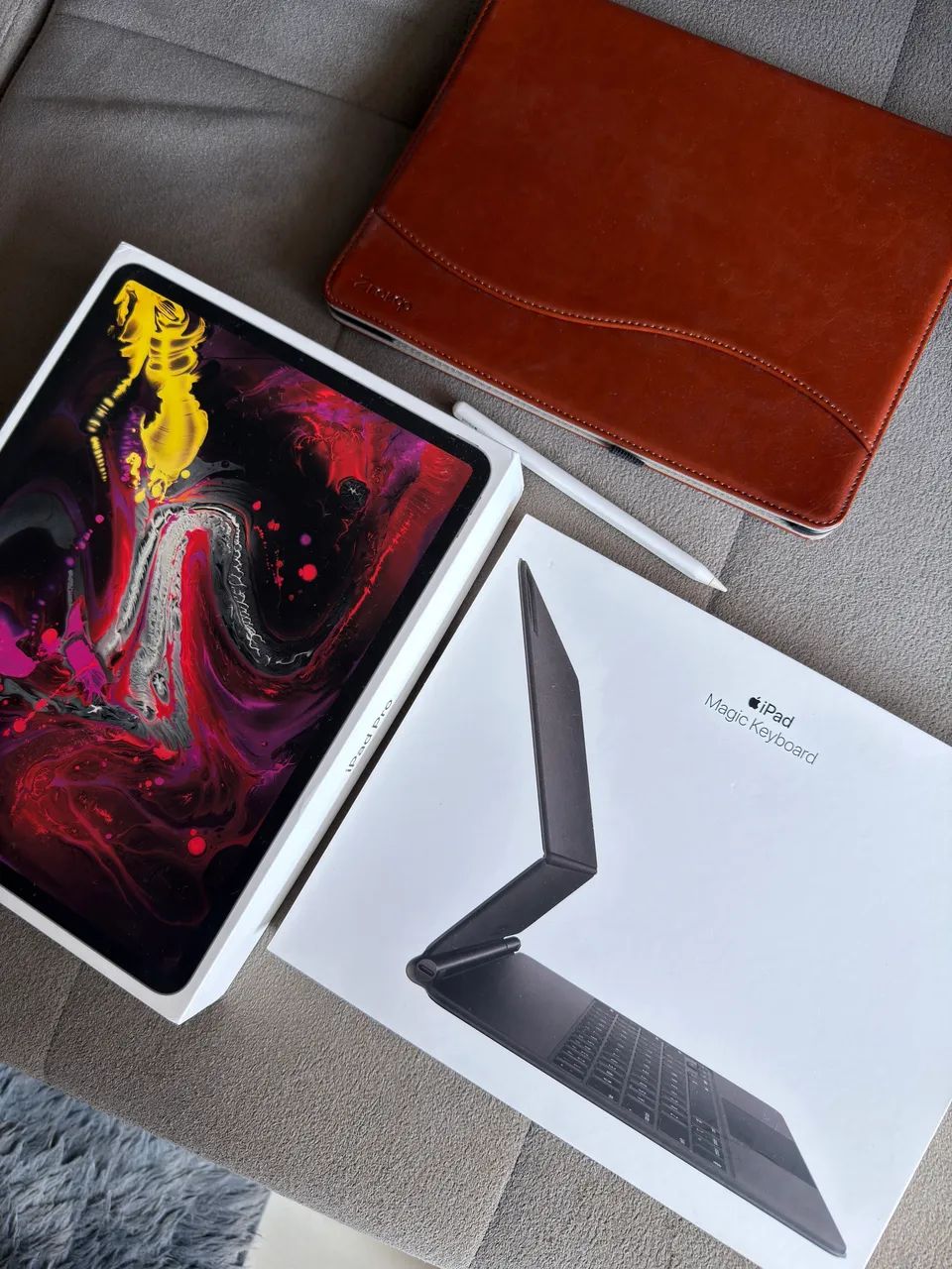 iPad Pro 3ª Geração 12.9 Pol. 512GB + Apple Pencil e Teclado