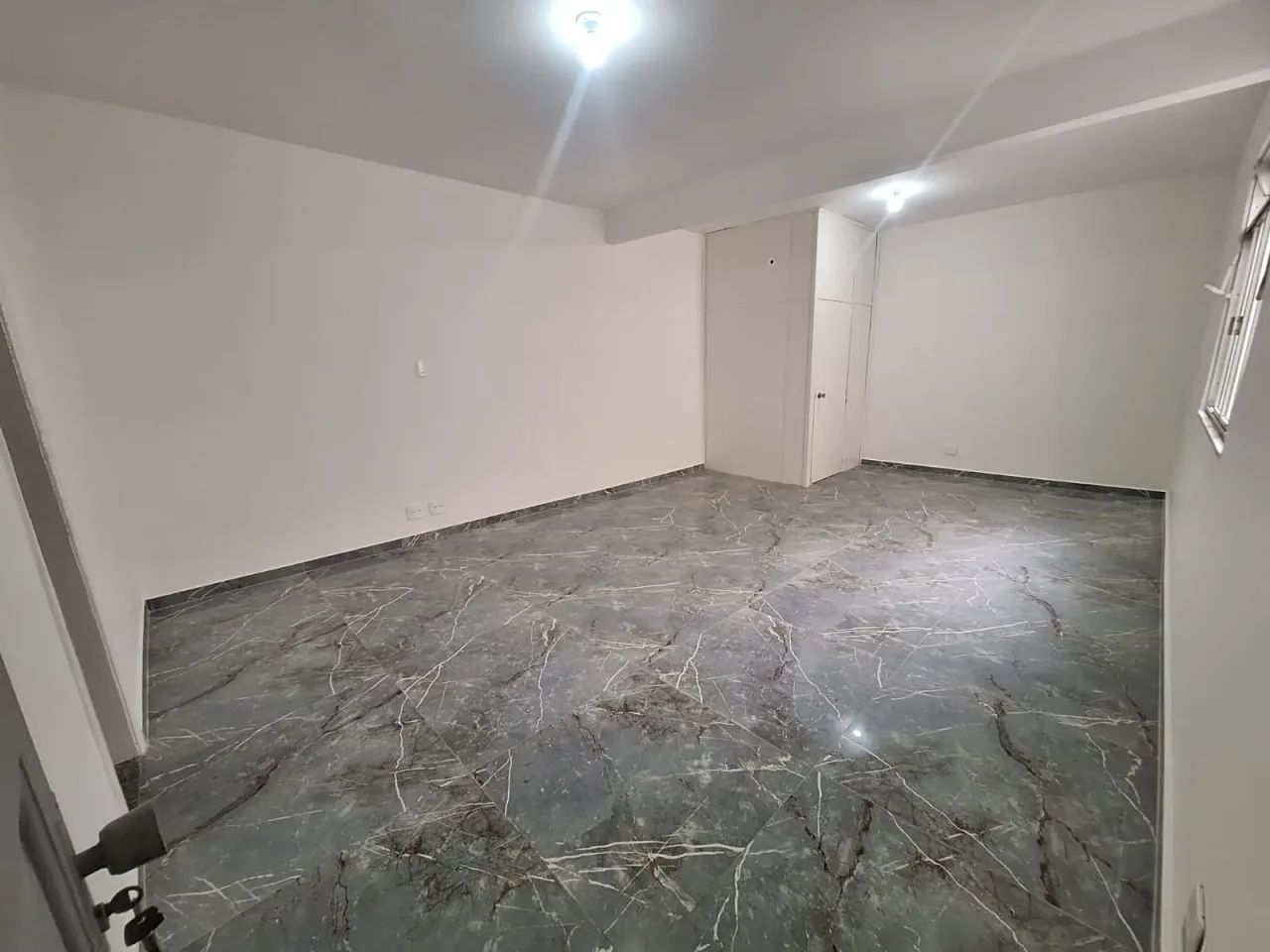 ALUGO SALA COMERCIAL HIGIENOPOLIS