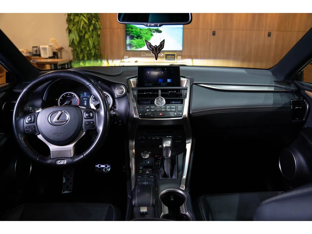 Lexus NX-200t F-sport 2.0 16V 238cv Aut., foto 13 de 20