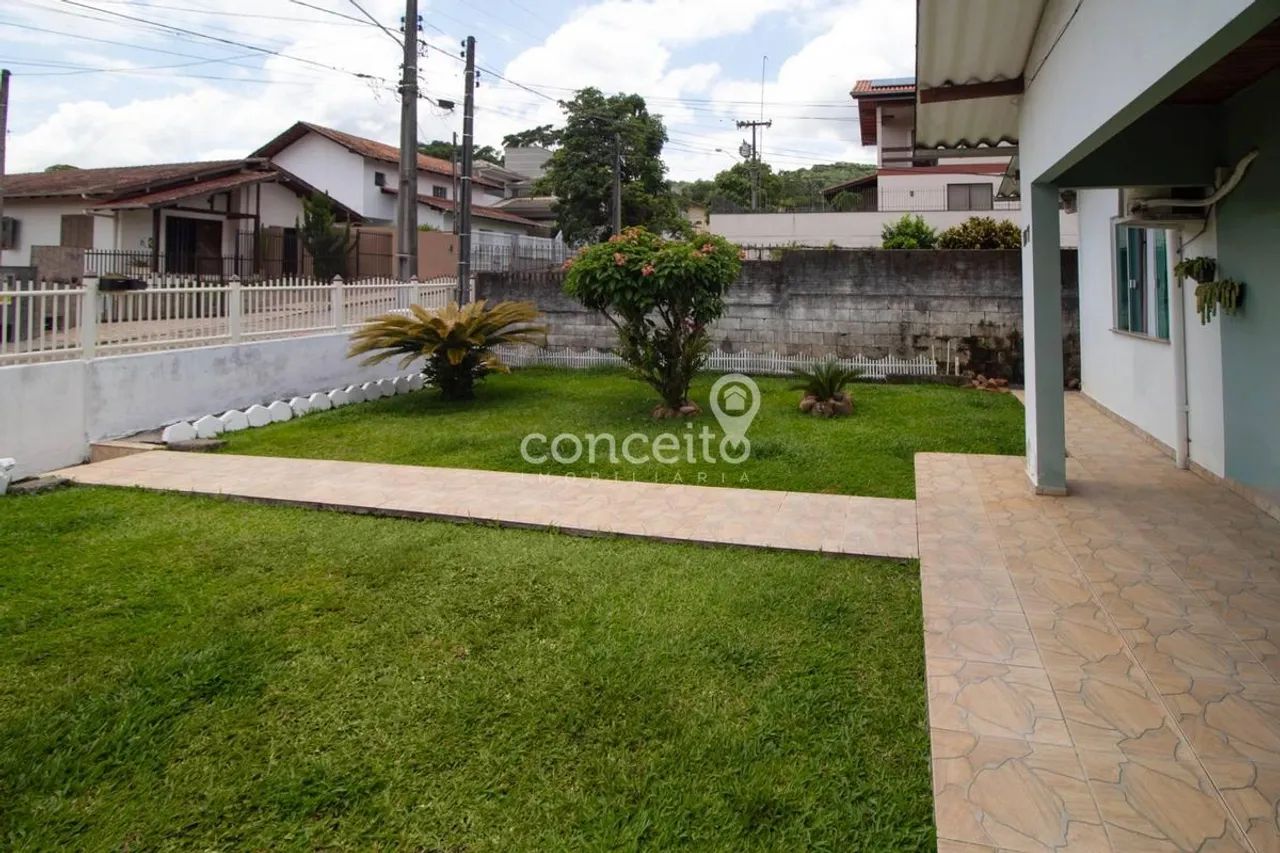 Casa Semimobiliada com 4 Dormitórios na Velha! - Foto 3
