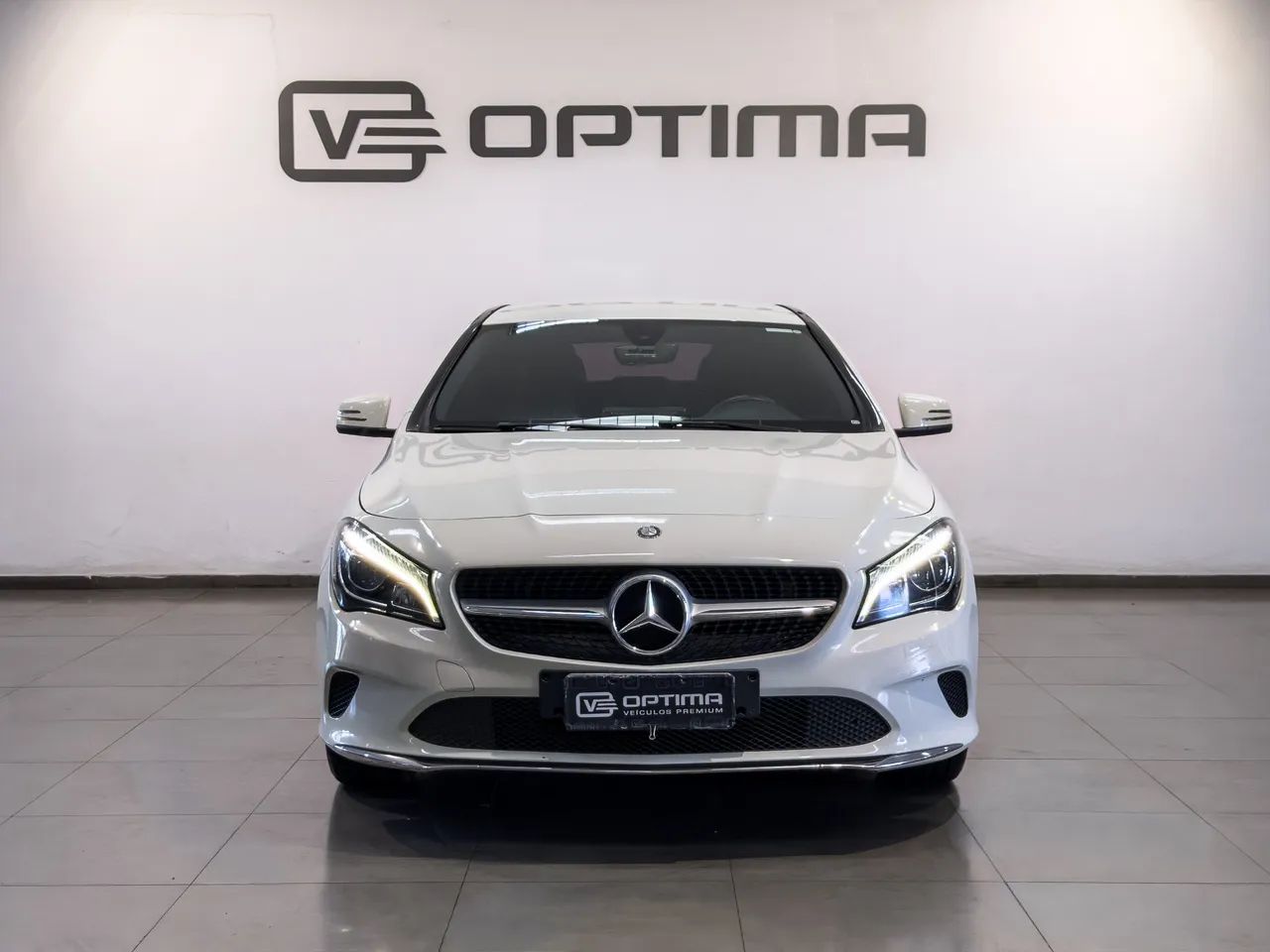 Mercedes-Benz Cla-200 2017